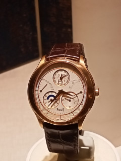 名錶借款-590鴻泰當舖提供永和名錶借款,新北市名錶借款,永和當舖,中和手錶借款,新店,板橋勞力士名錶借款,台北市百達翡麗名錶借款,公館名錶車借款,土城ＡＰ愛彼錶借款,新莊 IWC萬國手錶借款,頂溪站附近手錶借款,新店汽名錶勞力士典當,三重,新莊,土城,蘆洲,樹林,中正區,大安區OMEGA歐米茄借款,文山區,景美區,木柵區,萬華區,新北市Piaget伯爵表借款,台北推薦當鋪名錶借款,新北市低利息名錶借款,永和手錶借款轉當降息,永和地區如有名錶借款31